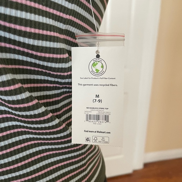 🆕 Seamless Stripe Top - Picture 4 of 6